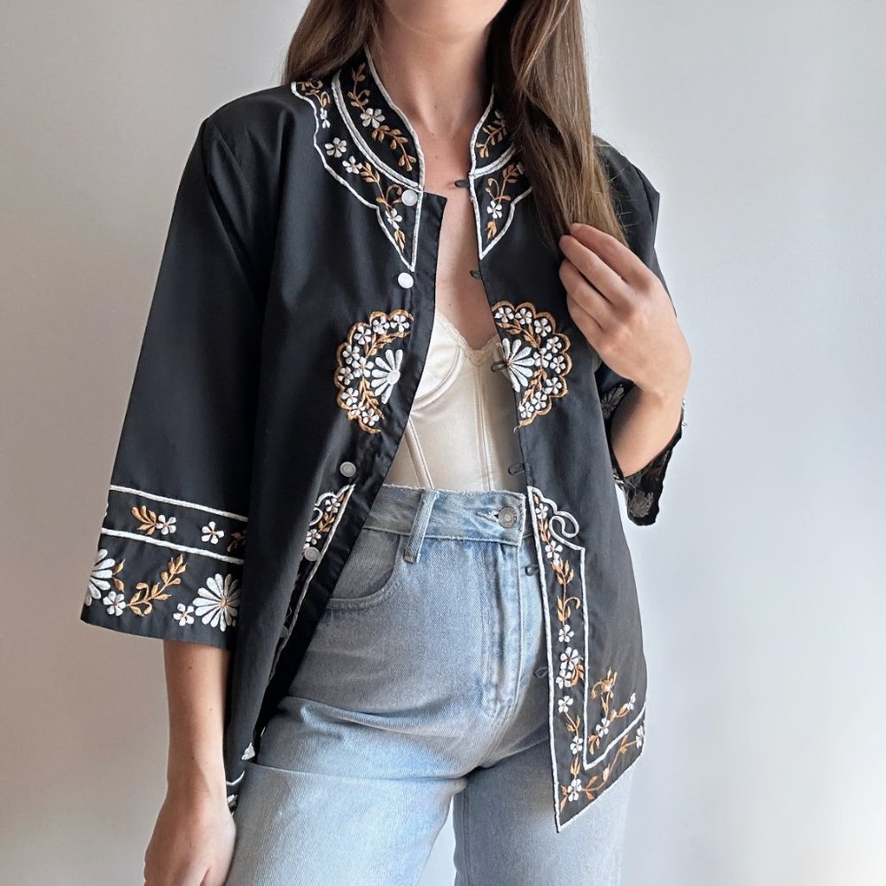 70s Boho Embroidered Button Down - Picture 4 of 6